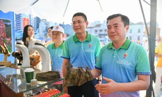 Bảo vệ quyền của người tiêu dùng là nhiệm vụ chiến lược