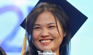 Toàn cảnh Nâng bước thủ khoa 2025 và 10 năm gieo mầm tri thức cho sinh viên nghèo