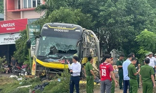 Xe chở khách gây tai nạn làm 10 người chết không có “lốt”- tuyến tại Hà Nội