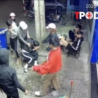 NÓNG 10/2: Khởi tố 3 bị can hành hung nam sinh lớp 9 tử vong do ghen tuông