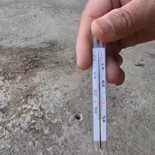 NÓNG 12/3: Vỉa hè ở Hà Nội nóng bất thường đến 50 độ vì nguyên nhân gì?