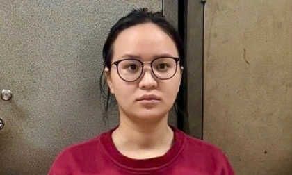 Á khôi cuộc thi sắc đẹp khai giá ‘đi khách’