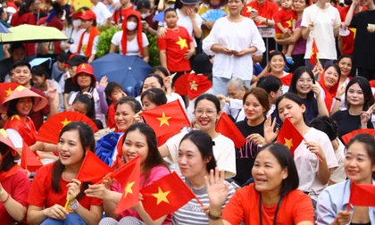 Đã chuyển đủ tiền cho địa phương tặng quà dịp Đại hội Đảng, Tết Nguyên đán