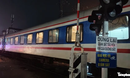 Cục CSGT xác định nguyên nhân vụ tàu hỏa đâm xe tải kéo đi hơn 100m làm chết tài xế ô tô