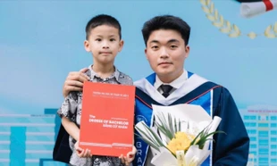 Những thủ khoa xuất sắc truyền cảm hứng - Bài 4: Nghị lực phi thường của 'ông bố sinh viên'
