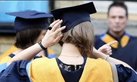 Sinh viên Anh đang là 'con nợ' của các trường đại học với con số 'ẩn' lên tới gần 500 triệu bảng Anh