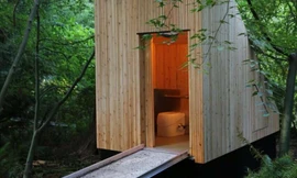 'Nhà vệ sinh vận hành bằng nấm' đầu tiên trên thế giới có thể thay thế những buồng vệ sinh di động