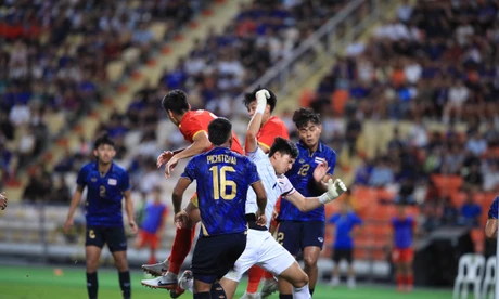 SEA GAMES 33: Việt Nam xếp thứ 3 trên bảng tổng sắp huy chương; Kỷ lục của bóng đá Thái Lan sau 58 năm