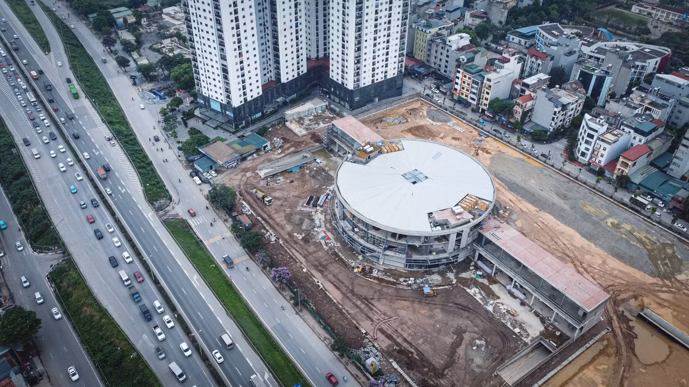 Dự án xây dựng bến xe khách Yên Sở đang dần thành hình tại cửa ngõ phía Nam Hà Nội, với tổng mức đầu tư gần 120 tỷ đồng.