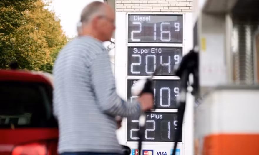 Châu Âu chấp nhận xả hàng trăm triệu thùng dầu diesel sau tối hậu thư của Mỹ