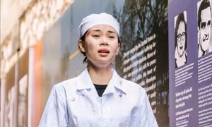 Khoảnh khắc 'sinh tử' ở Bạch Mai