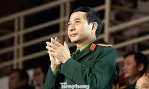 Đại tướng Phan Văn Giang dự chương trình nghệ thuật chính luận đặc biệt 'Đường xuân đất Việt 2026 - Hội tụ'