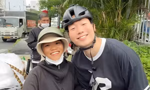 Khách Hàn ngỡ ngàng khi gặp chị bán trái cây Việt Nam 'nói tiếng Hàn như gió'