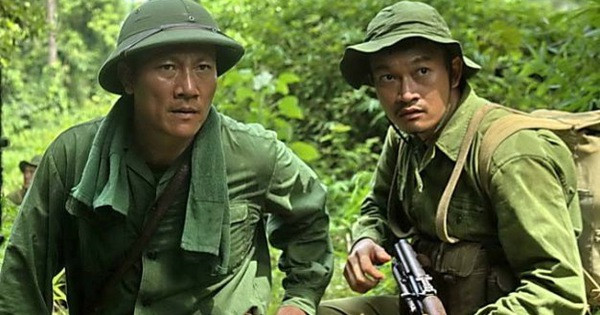 "Những người viết huyền thoại" là một trong ba phim đang chiếu trên Netflix