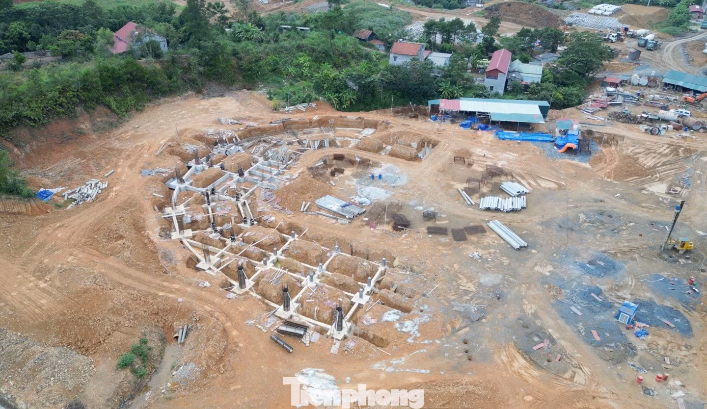 Khu liên hợp thể thao Lạng Sơn với sân bóng đá 25.000 chỗ ngồi đang thi công ra sao?