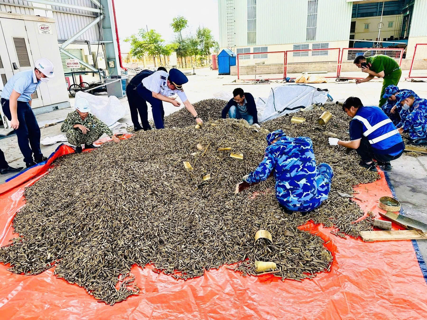 Điều tra vụ nhập lậu hơn 25 tấn vỏ đạn quân dụng về cảng Hải Phòng