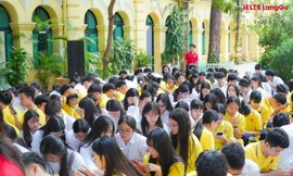 Teen THPT Việt Đức thử sức với Cuộc thi hùng biện tiếng Anh Unlock The IELTS 2025
