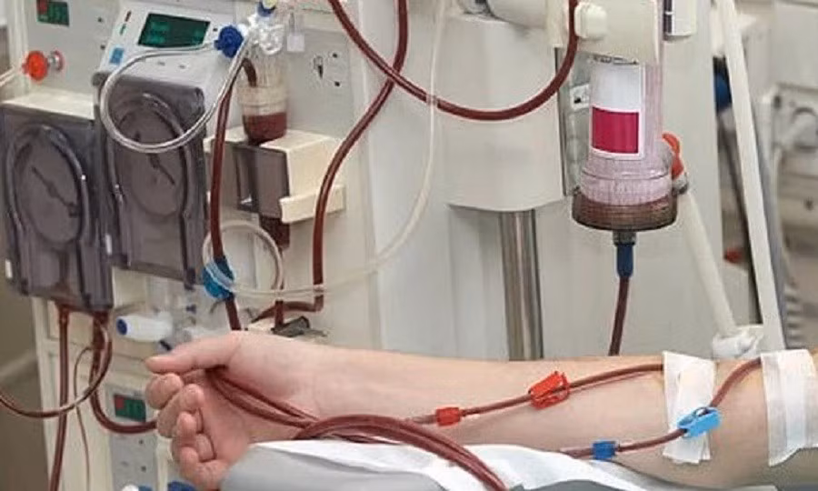 Bé gái bị cô đặc máu vì bệnh truyền nhiễm, cảnh báo biến chứng chết người