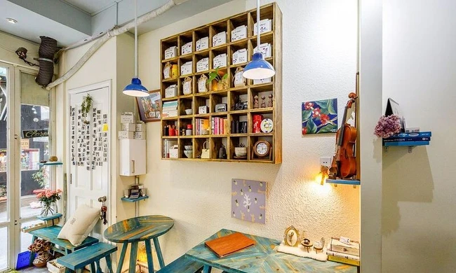 Lạ lùng quán cà phê cấm khách gọi điện trong nhà vệ sinh