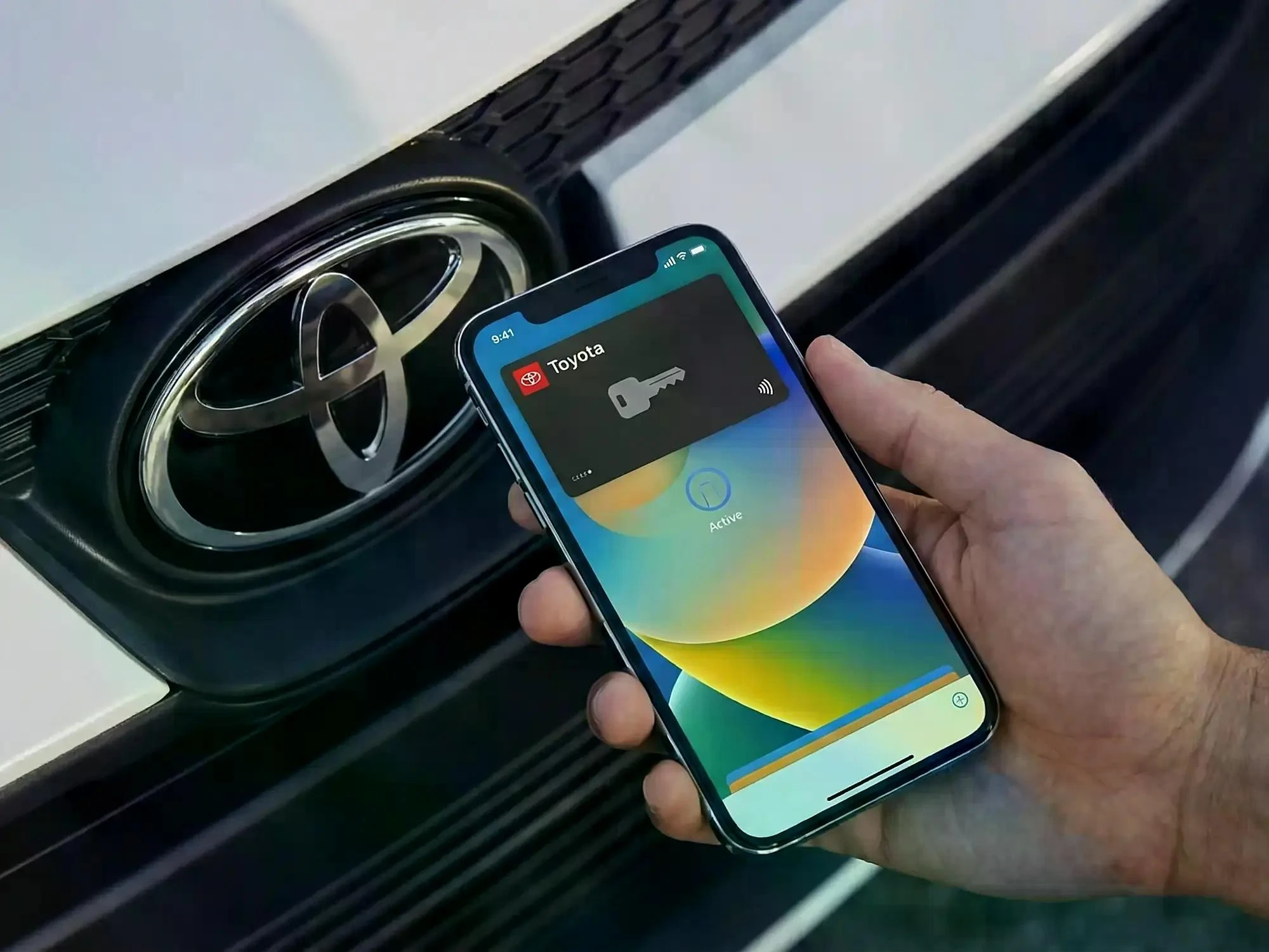 Toyota RAV4 2026 Bất Ngờ Tích Hợp Chìa Khóa Số Apple Car Key Qua Phát Hiện Trên Reddit