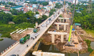 Lộ diện trụ cầu Mai Lĩnh mới sau gần 1 năm thi công