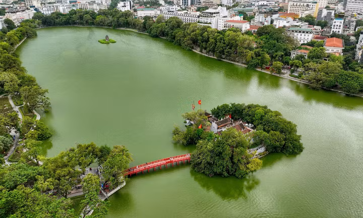 Những công trình biểu tượng rợp sắc cờ mừng ngày Giải phóng Thủ đô