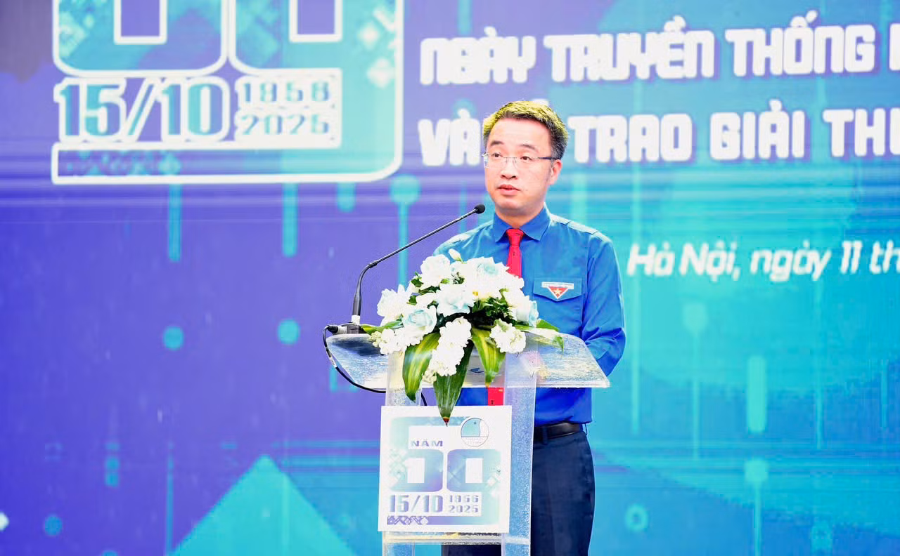 z7104407018221-b24b4a32fac6844d4e32fc7396ffe4db.jpg