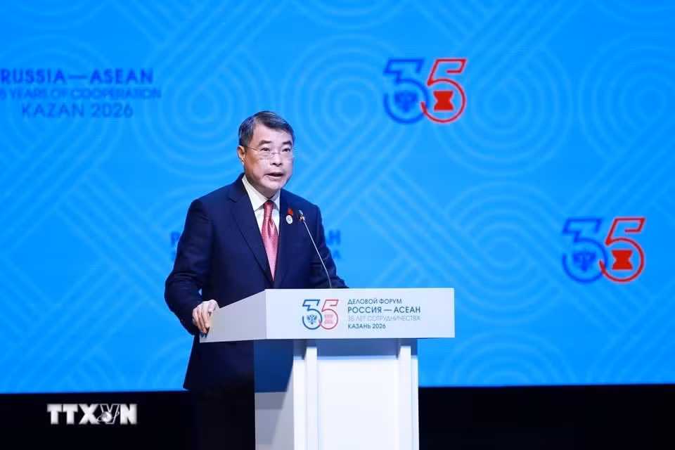 Thủ tướng Lê Minh Hưng phát biểu tại Diễn đàn Doanh nghiệp Nga - ASEAN. (Ảnh: Dương Giang/TTXVN)