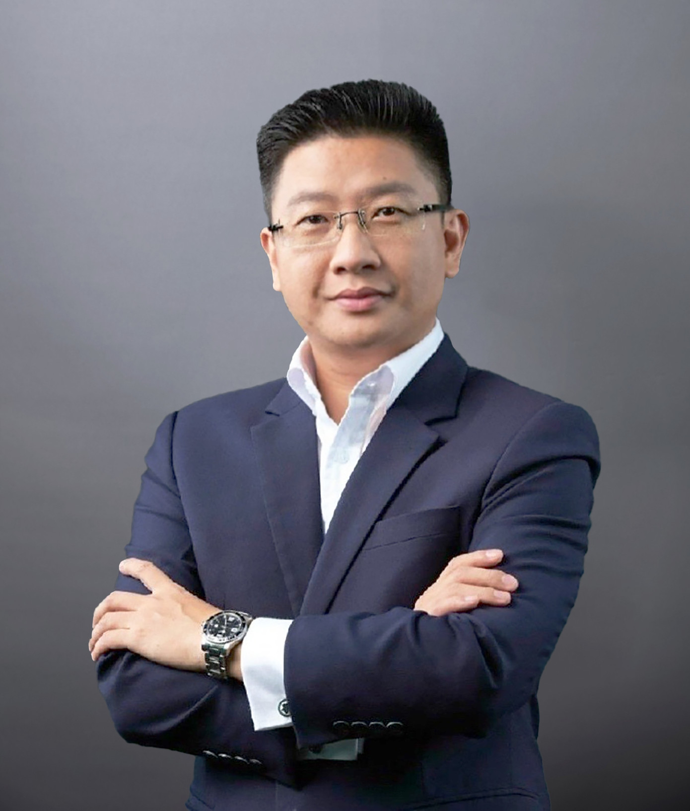 ceo-anh-linh.png