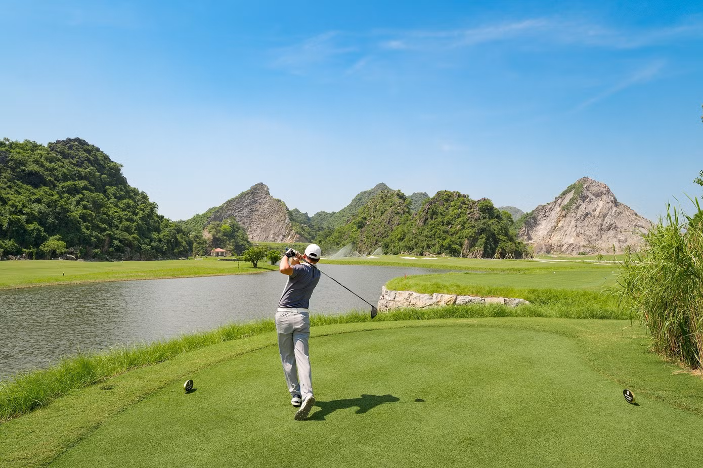 02-canyon-course-ninh-binh.jpg