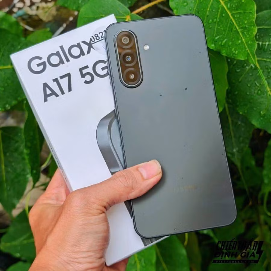 redmi-note-hay-galaxy-a-3.jpg