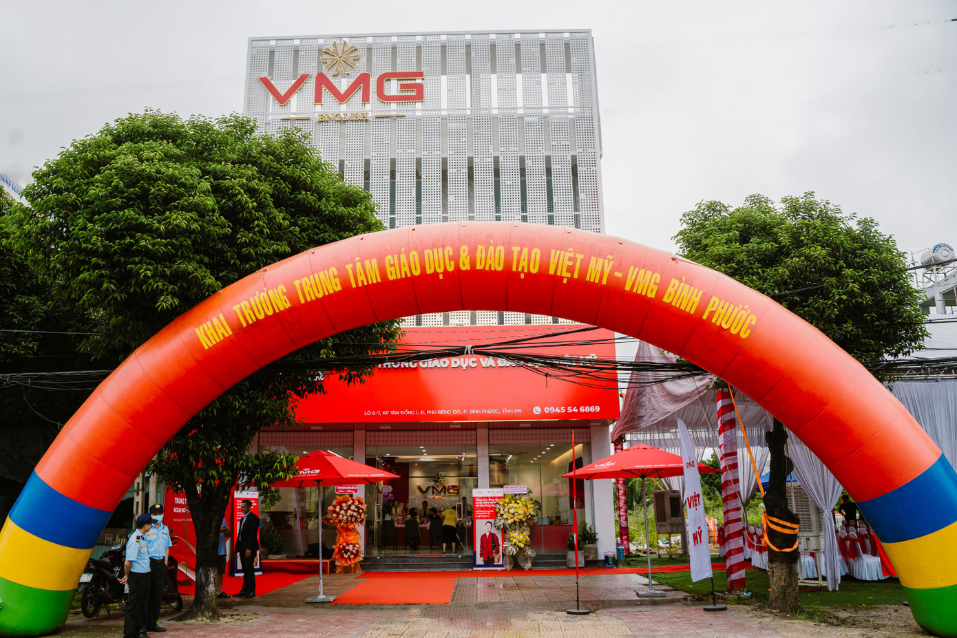 ទល់មុខមជ្ឈមណ្ឌល VMG Binh Phuoc នៅលើផ្លូវ Phu Rieng Do សង្កាត់ Binh Phuoc។ image003-1505.jpg