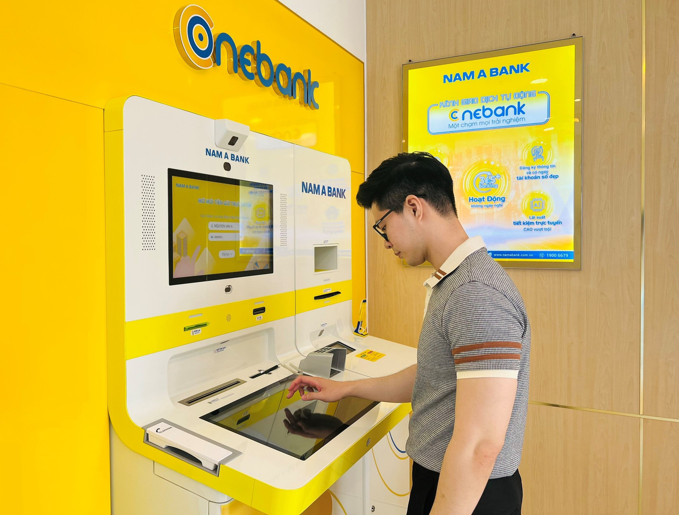 hinh-onebank-1.jpg