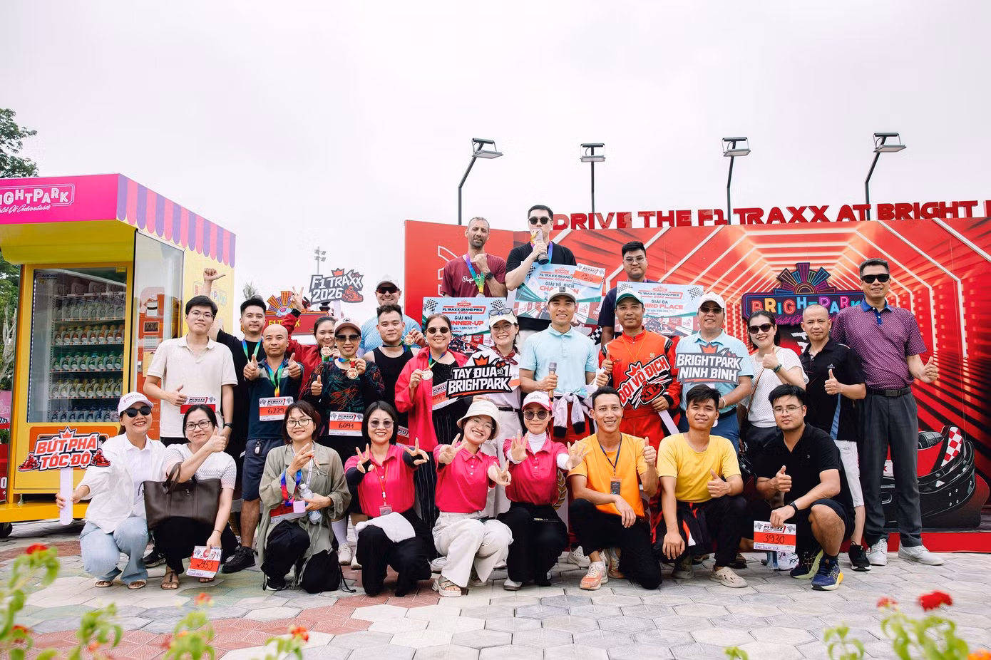 02-brightpark-ninh-binh.jpg