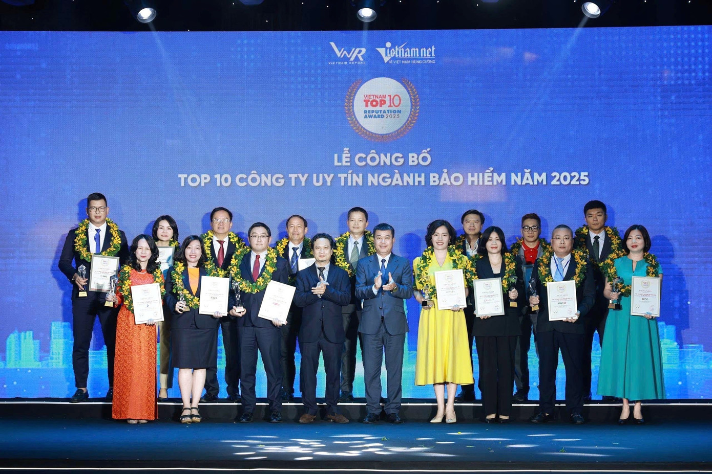 top-10-cong-ty-bao-hiem-phi-nhan-tho-uy-tin-viet-nam-nam-2025.jpg