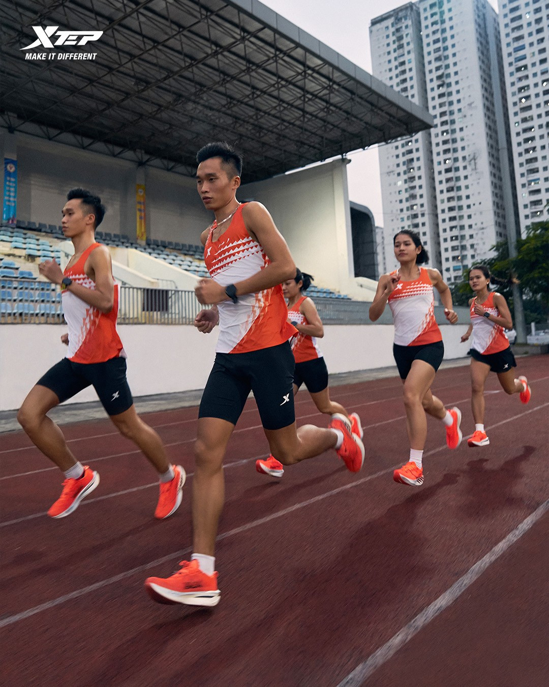 អត្តពលិកក្លឹបរត់ Xtep tienphong-xtep-hinh-2.jpg