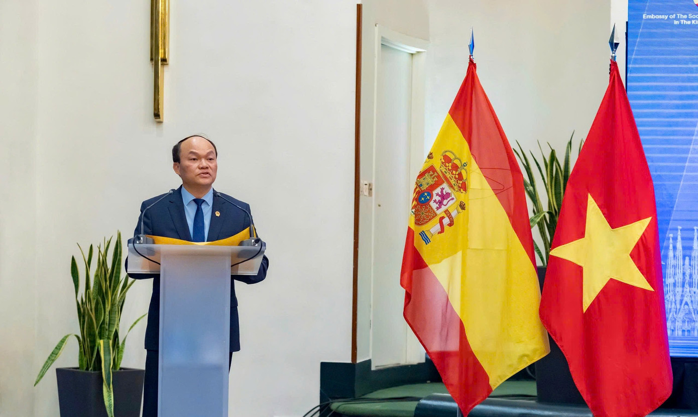 he-doan-thanh-song-ambassador-of-vietnam-to-spain.jpg
