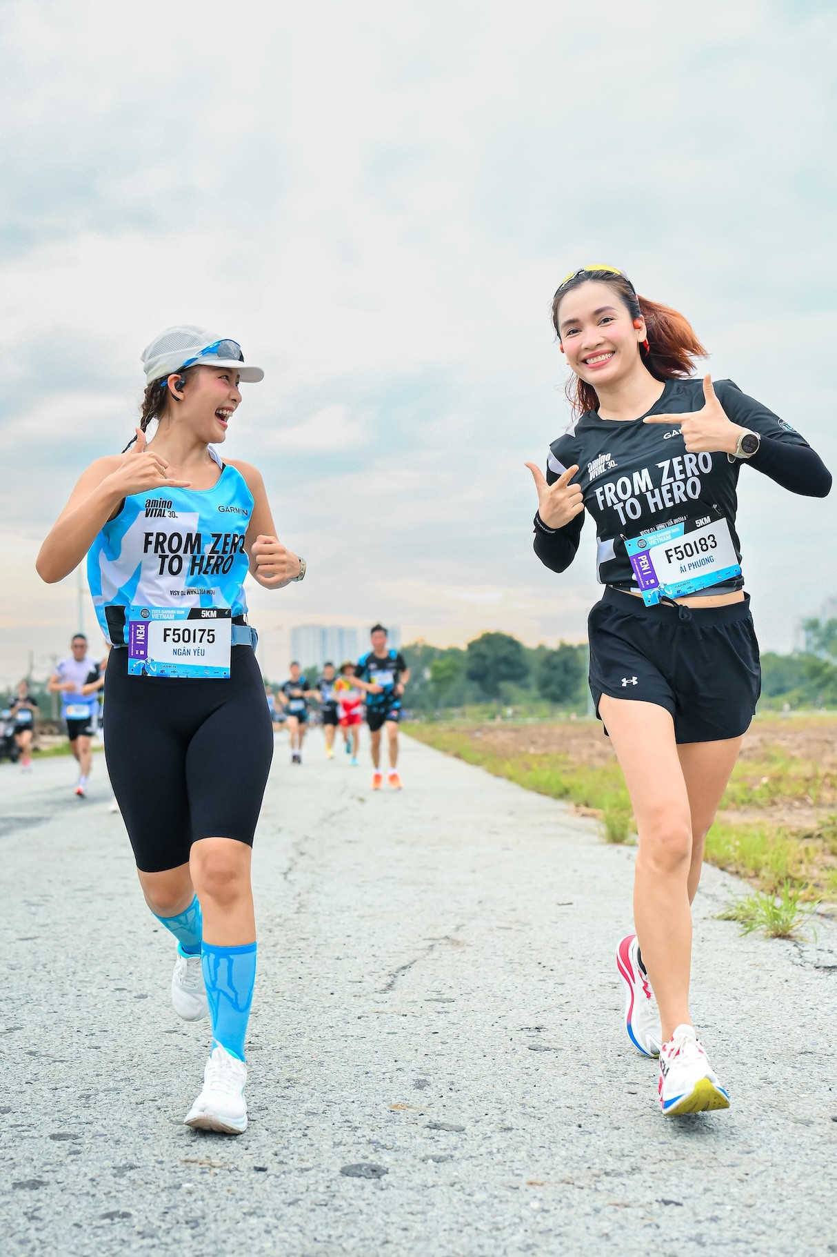 ข่างันและอ้ายฟองร่วมการแข่งขันอย่างตื่นเต้นในปีนี้ garmin-run-2.jpg