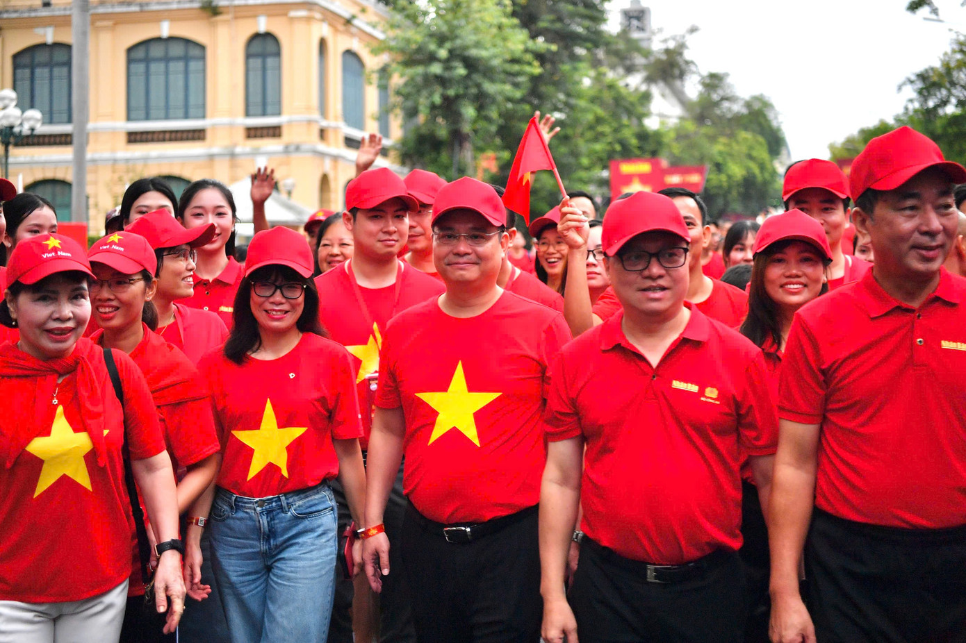 vcb-cung-viet-nam-tien-buoc-5.jpg