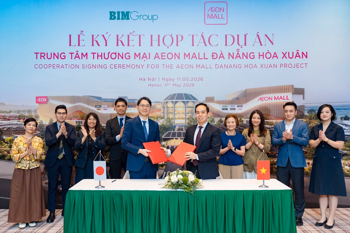 ong-isobe-daisuke-tong-giam-doc-aeonmall-viet-nam-va-ong-doan-quoc-huy-chu-tich-tong-giam-doc-bim-group-tai-le-ky-ket-hop-tac-du-an-trung-tam-thuong-mai-aeon-mall-da-nang-hoa-xuan.jpg
