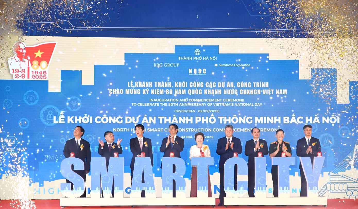 01-cac-dai-bieu-thuc-hien-nghi-thuc-khoi-cong.jpg