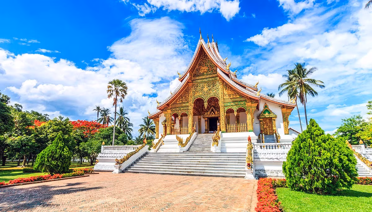 luang-prabang-mot-trong-nhung-diem-den-cua-vietnam-airlines-tai-lao.png