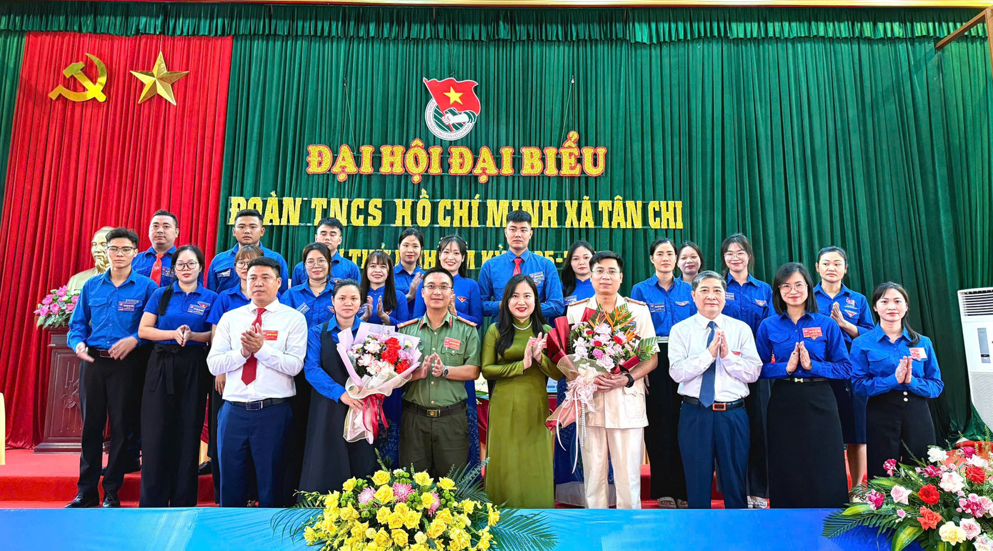 Ban Chấp hành Đoàn TNCS Hồ Chí Minh xã Tân Chi khóa I anh.jpg