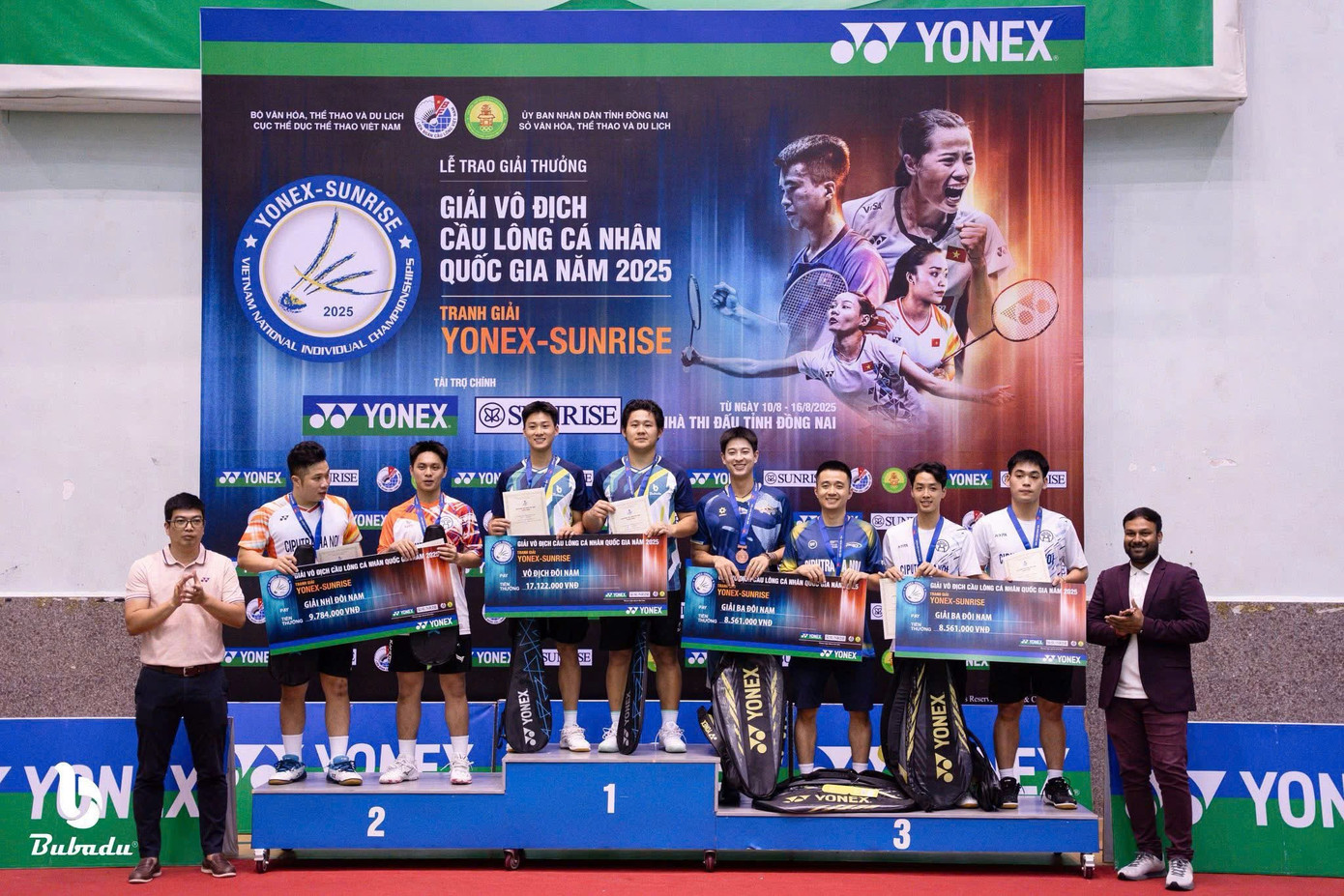 វិញ្ញាសាវាយគូបុរស៖ មេដាយប្រាក់៖ Nguyen Chi Duc + Nguyen Minh Hieu ២ មេដាយសំរឹទ្ធ៖ ១/ Pham Hong Nam + Do Tuan Duc ២/ Luong Tuan Huy + Nguyen Xuan Manh z6944173105089-55033d343cea72c942a212ab3499bfa9.jpg