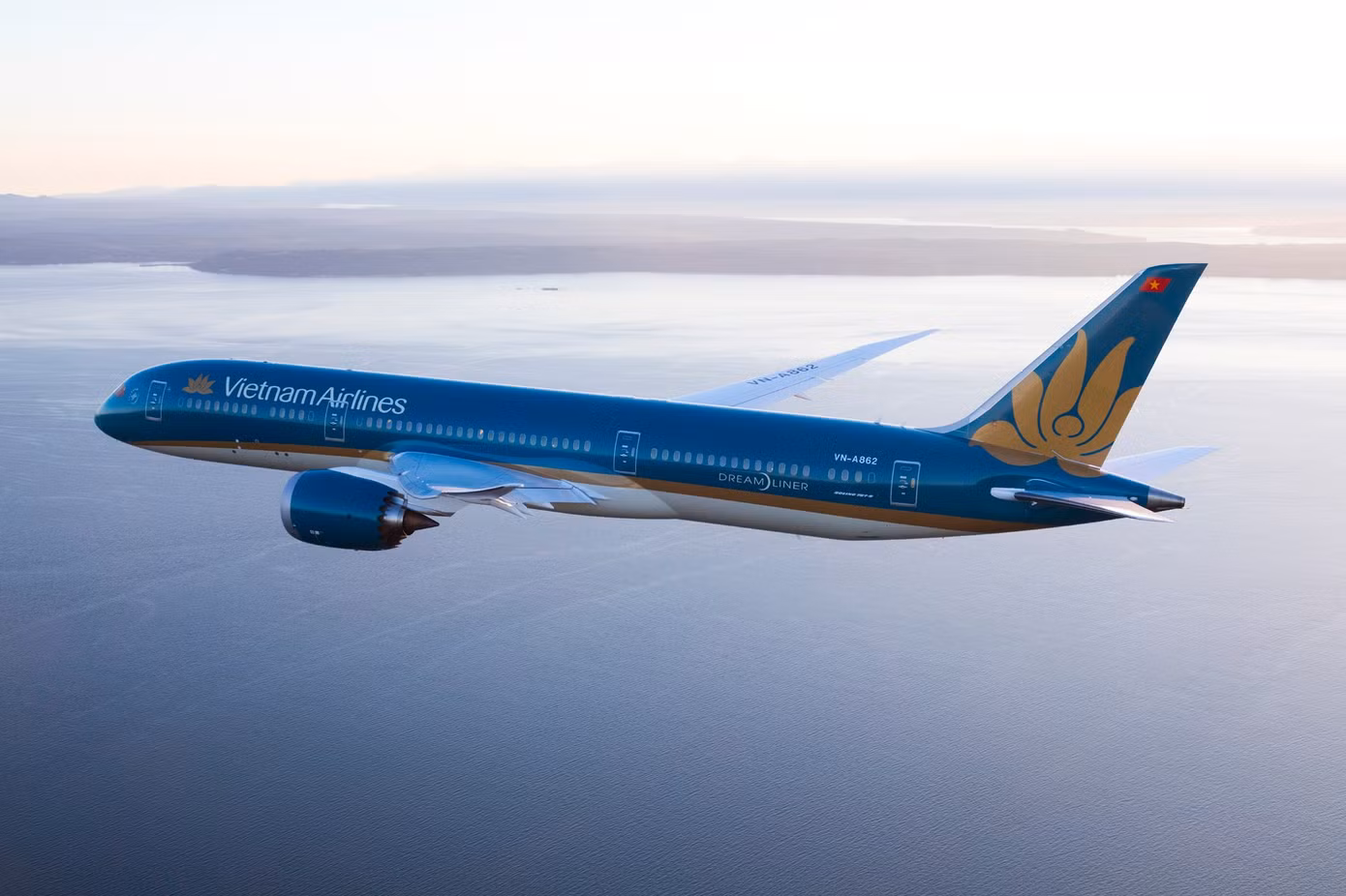 2-vietnam-airlines-phat-huy-the-manh-ve-mang-bay-chat-luong-dich-vu-va-uy-tin-thuong-hieu-de-cung-ha-noi-mo-rong-ket-noi-quoc-te.jpg