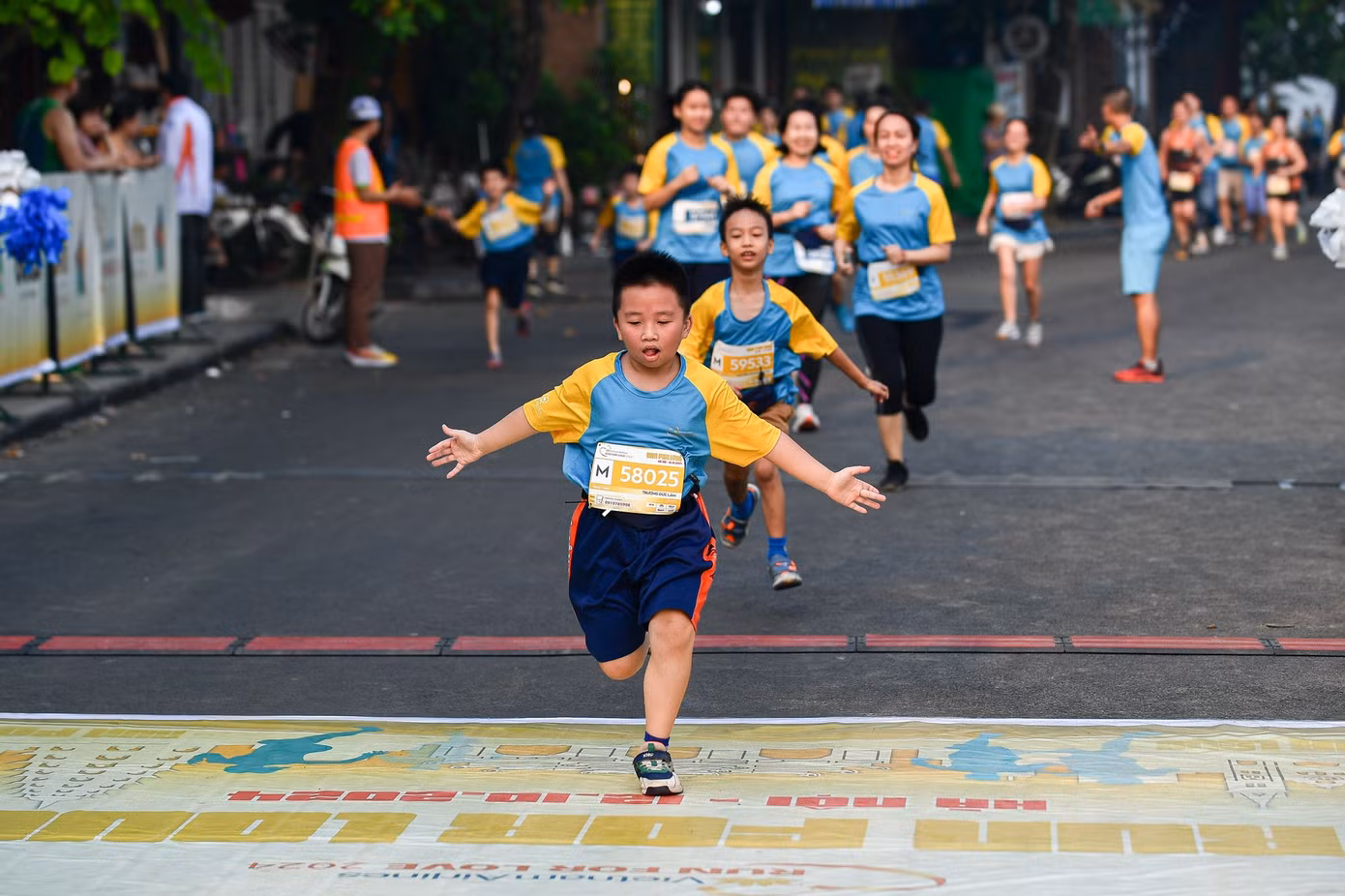 3-diem-moi-nam-nay-la-cu-ly-15-km-danh-rieng-cho-tre-em.jpg