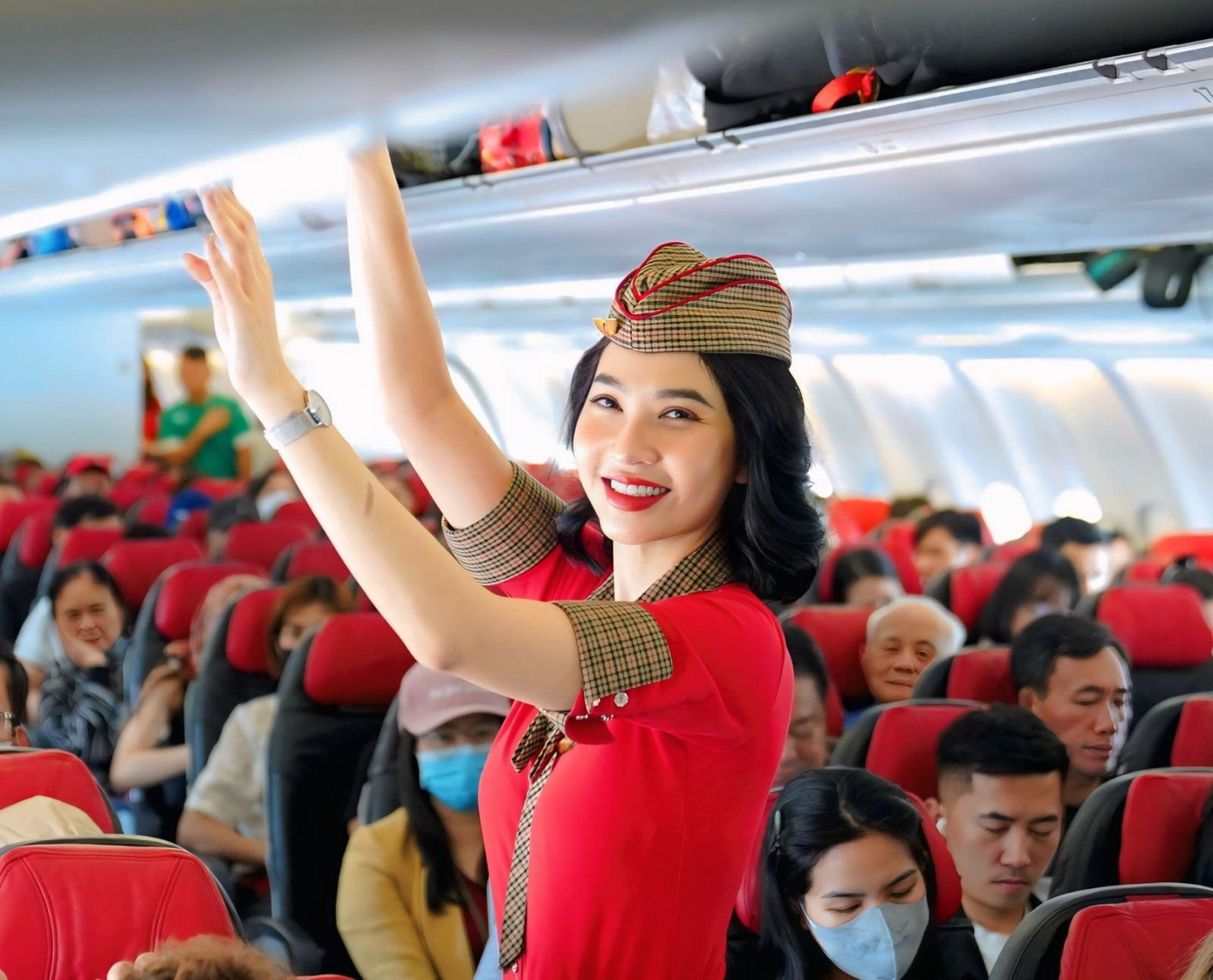 tiep-vien-hang-khong-vietjet.jpg