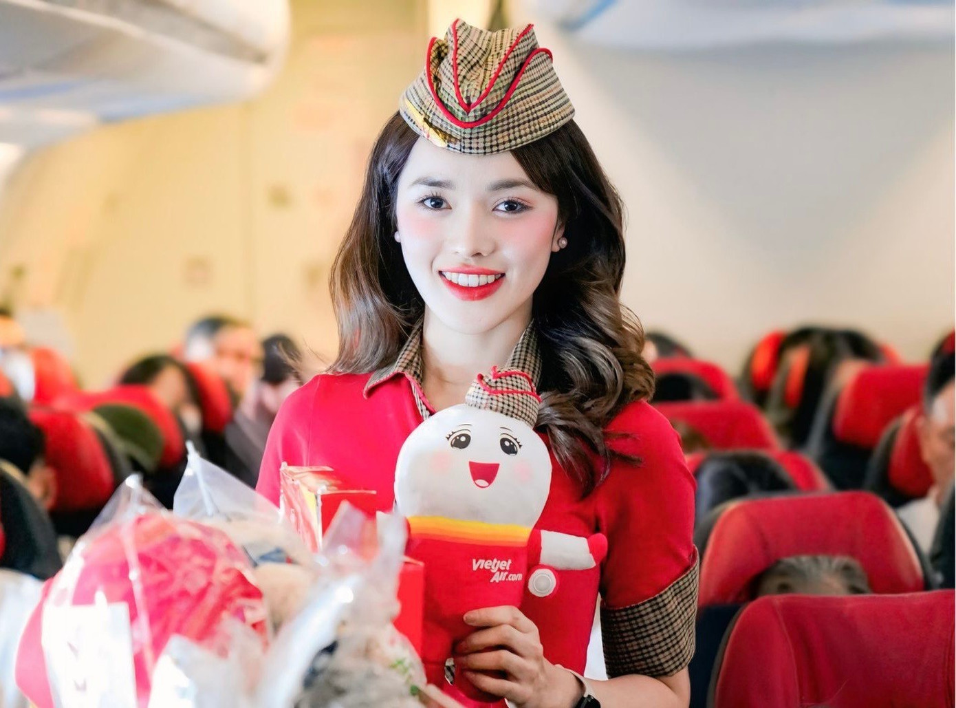 tiep-vien-hang-khong-vietjet.jpg