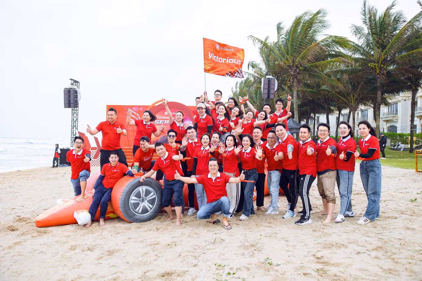 Hai giải thưởng uy tín ghi nhận chiến lược phát triển bền vững của SeABank- Ảnh 1.