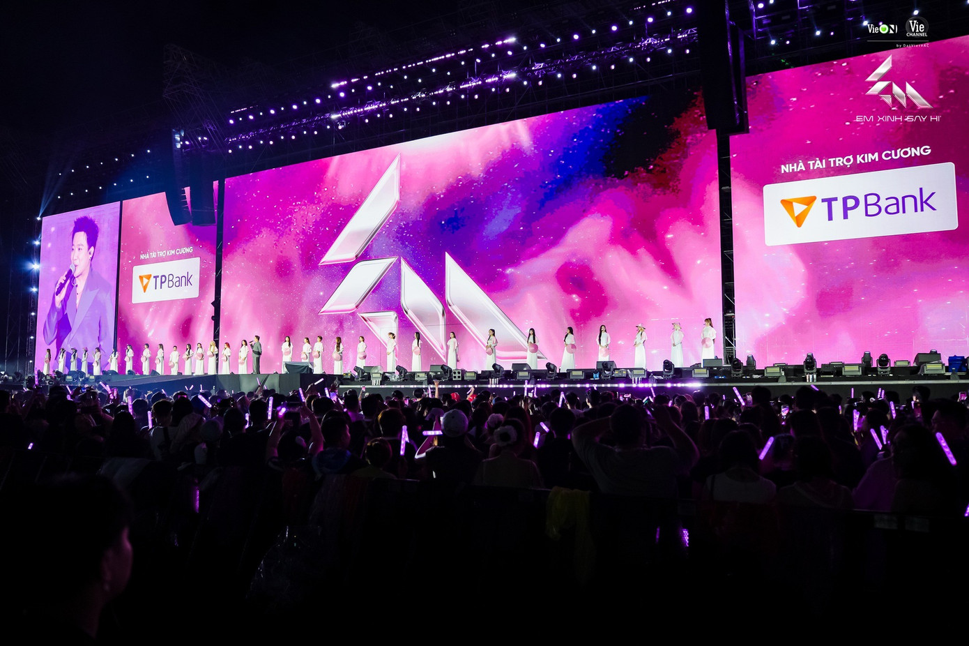 TPBank chính thức ‘giữ slot’ Nhà tài trợ Kim Cương cho đêm Concert Em Xinh Say Hi tại thủ đô Hà Nội. 3-601.jpg